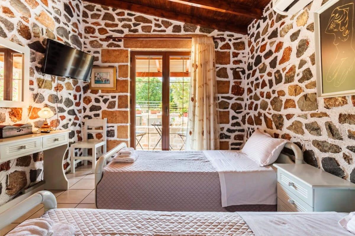Mani'S Garden Paradise - Elia Secluded Retreat Stoúpa エクステリア 写真
